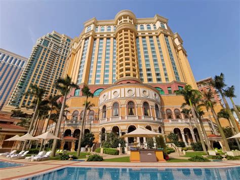 4 star hotels in macau